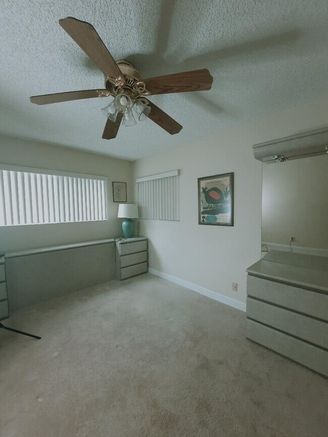 Building Photo - 15461 Lakes of Delray Blvd