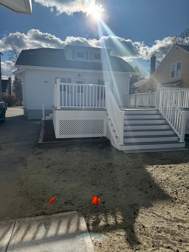 Building Photo - 33 Rosegarden St