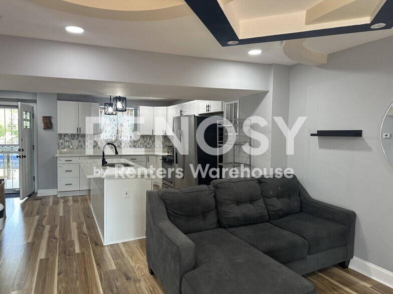 Building Photo - 6128 Chinquapin Pkwy