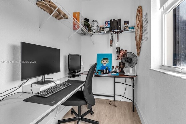 Building Photo - 16605 SW 55th Terrace