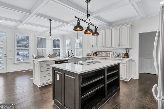 Building Photo - 2980 Cadbury Trail SW