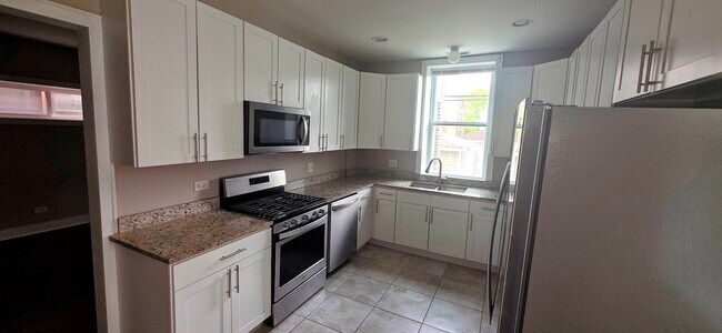 Building Photo - 5815 Midway Pky