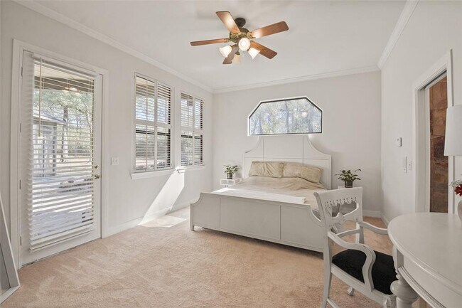 Building Photo - 5 Oak Crest Cir