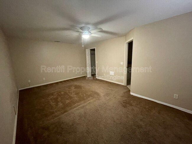 Building Photo - 1710 SW 10th Pl