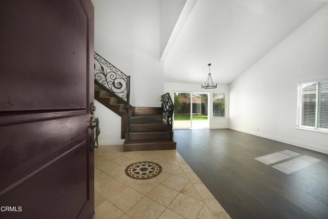 Building Photo - 614 Gilbert St