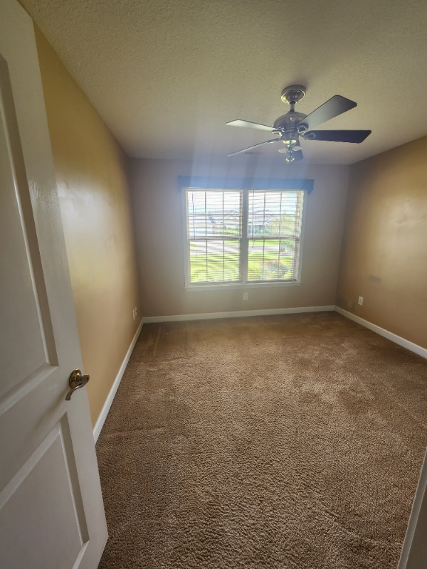 Building Photo - 2803 Green Pond Cir