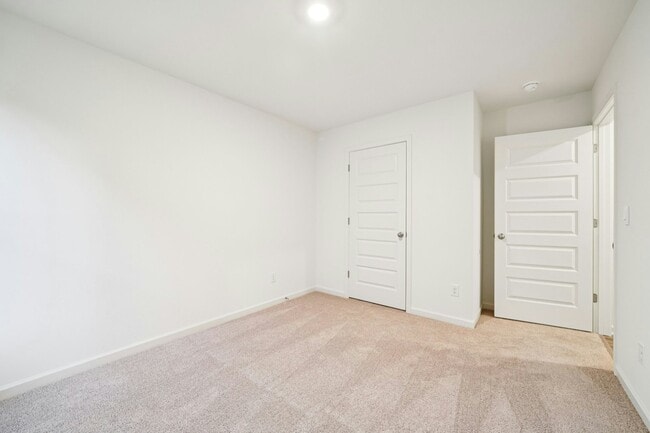 Building Photo - 595 Sterling Pl