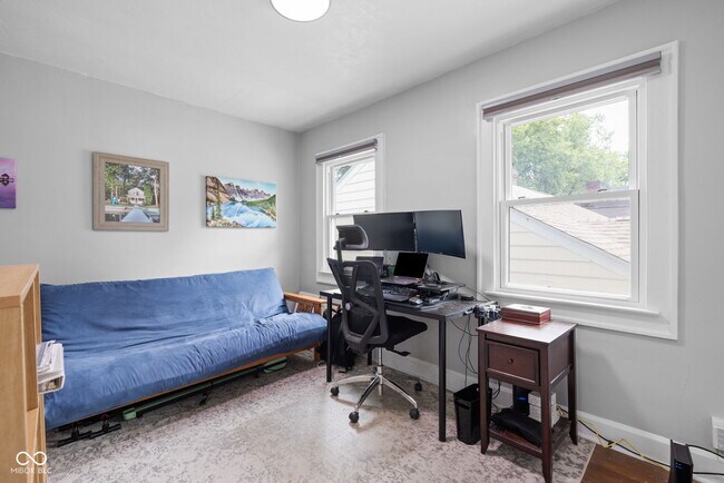 Building Photo - 5258 N College Ave