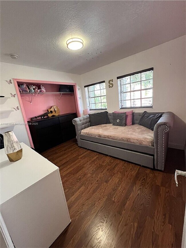 Building Photo - 12406 NW 7th Ln