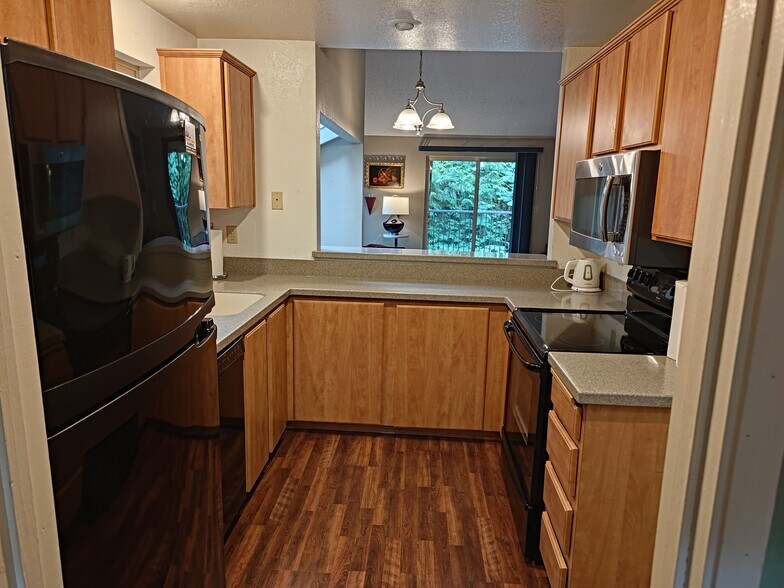 Building Photo - 8124 145th Ct NE