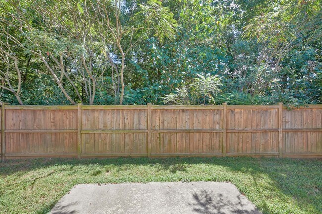 Building Photo - Former model home in highly sought after B...