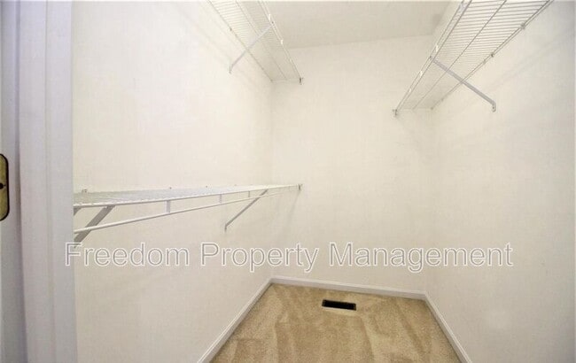 Building Photo - 12624 Fair Crest Ct