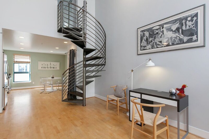 Building Photo - 161 Gilbert St