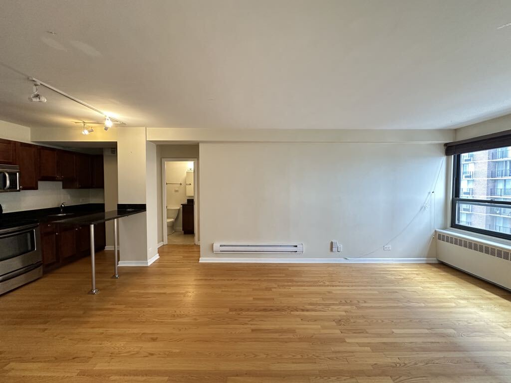 Building Photo - 4180 N Marine Dr