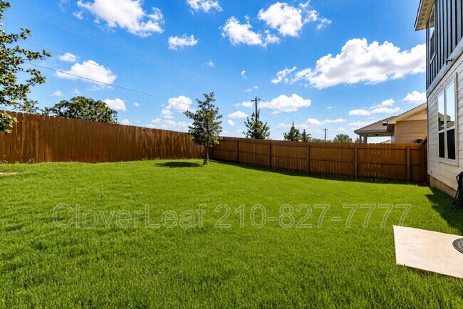 Building Photo - 165 Acorn Cir