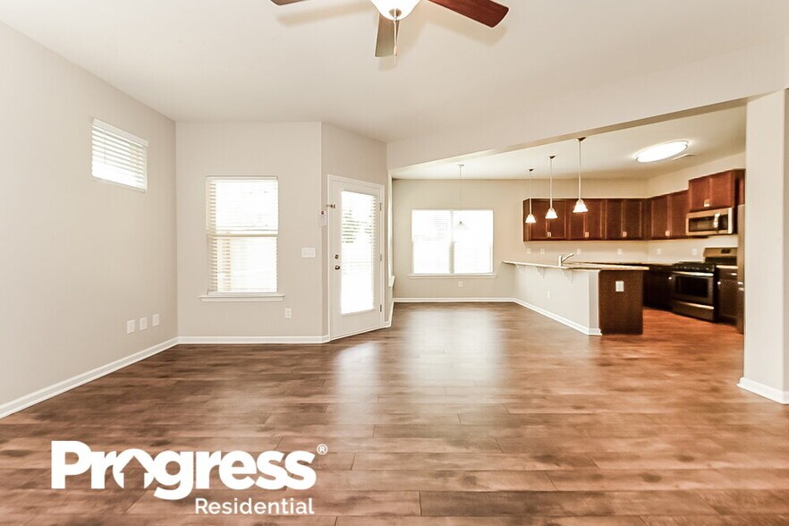 Building Photo - 147 Preserve Dr