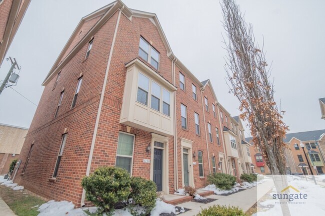 Building Photo - 1724 Lantern Mews