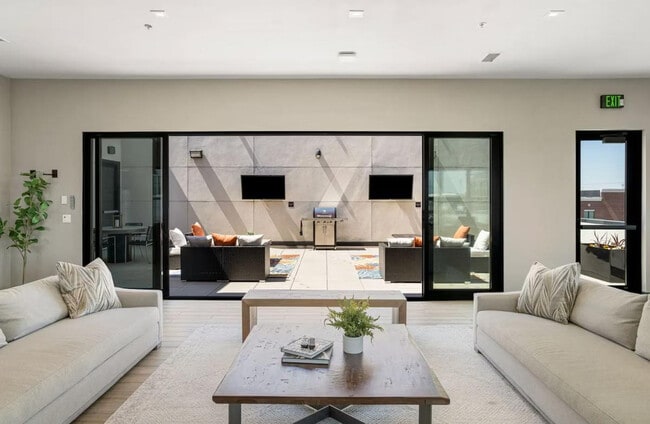 Building Photo - 110 N Boston Ave