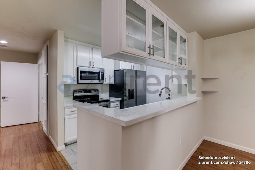 Building Photo - 821 Printempo Pl