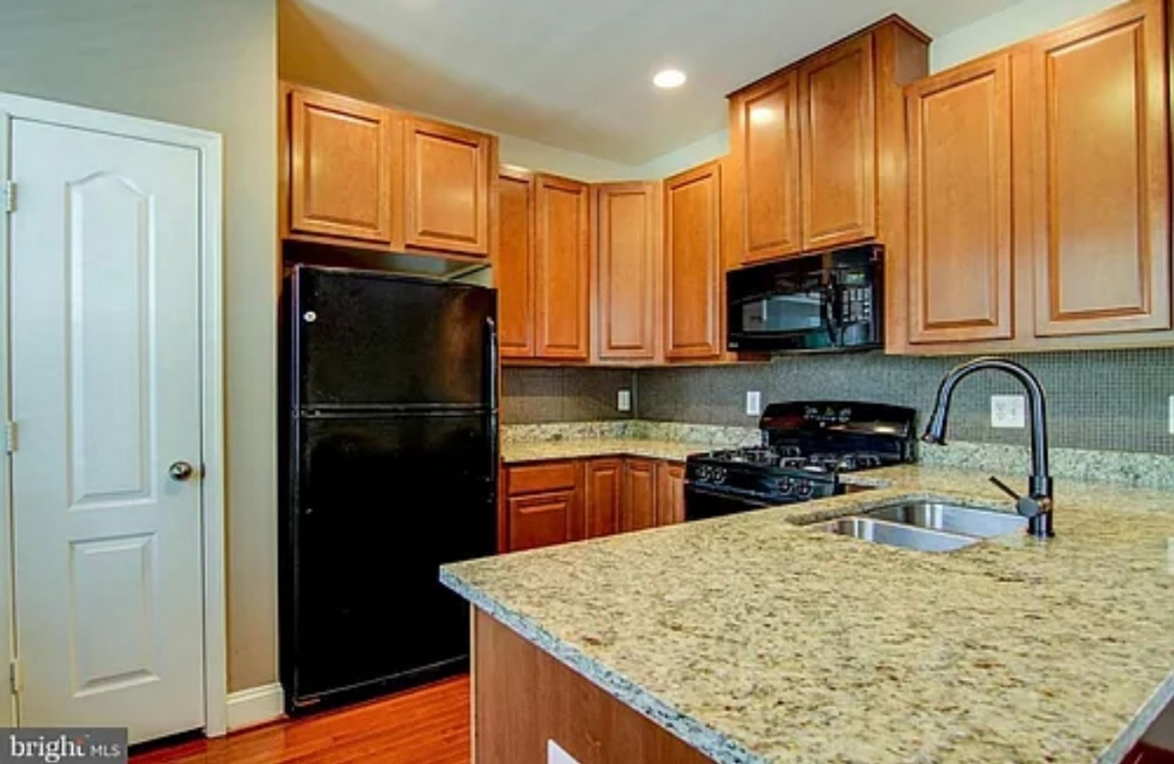 Building Photo - 2637 Glenriver Way