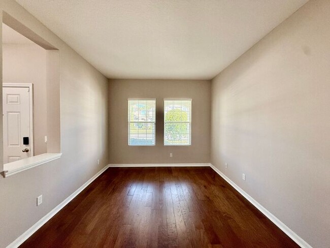 Building Photo - SPACIOUS Two Story Beautiful 5/4 Home in The Enclave At Aloma!