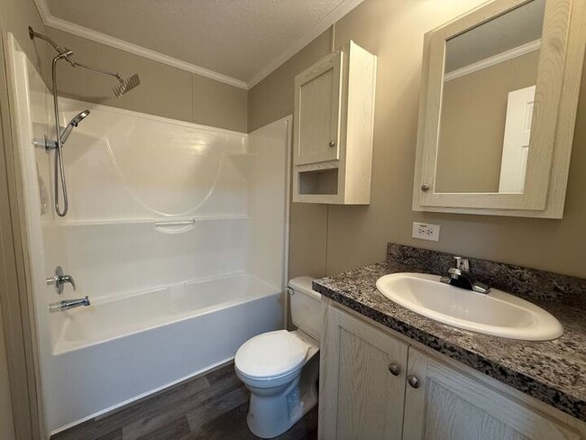 Building Photo - 12501 Apple Ln