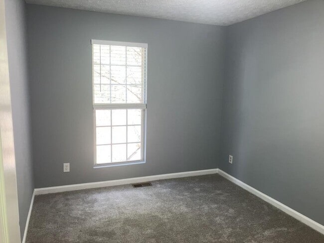 Building Photo - 7700 Bernardo Dr