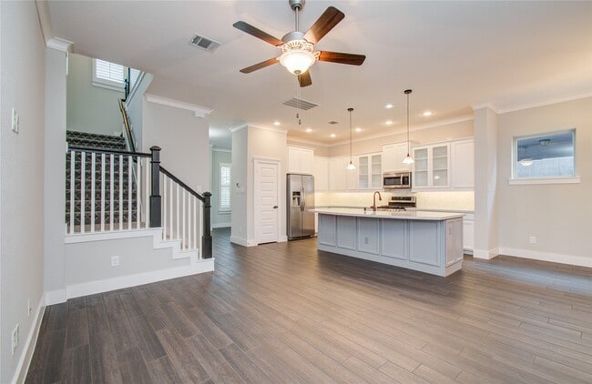 Building Photo - 18150 Moonlit River Dr