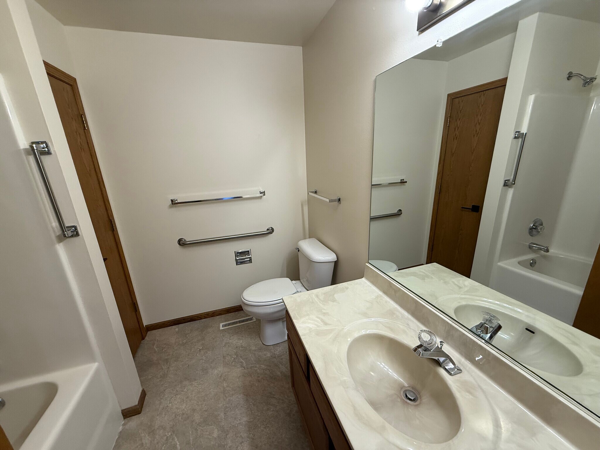 Building Photo - 1212 Glenn Pl