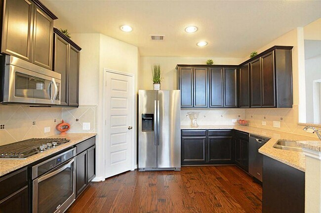 Building Photo - 15415 Pattington Cypress Dr