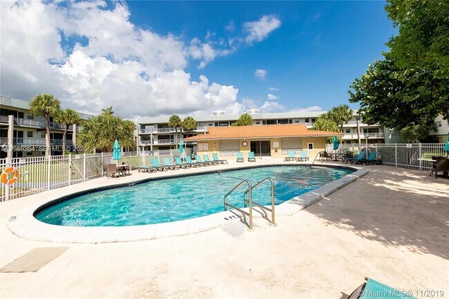 Building Photo - 270 Layne Blvd