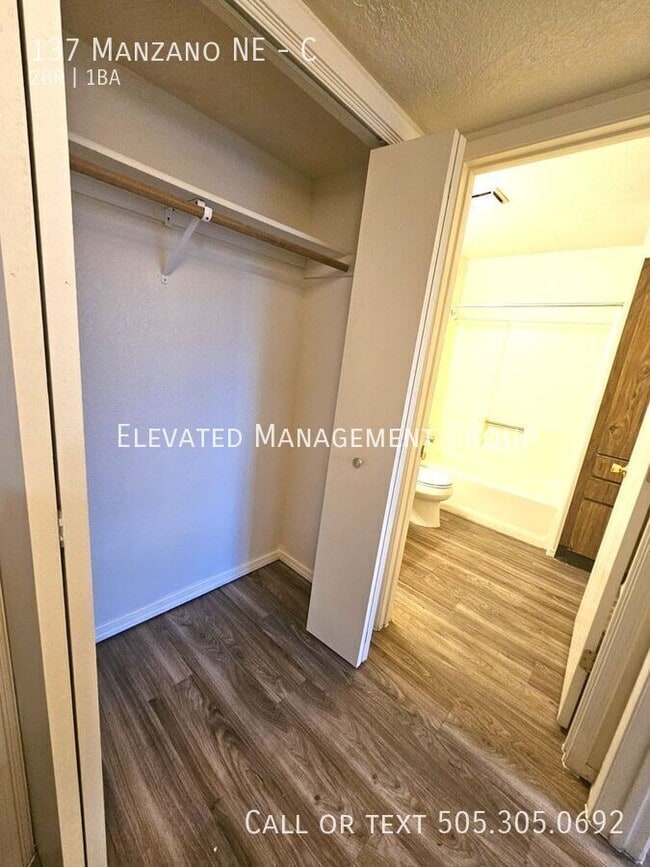 Building Photo - 137 Manzano St NE