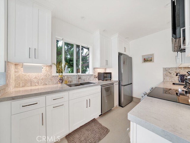 Building Photo - 1594 Via Capri