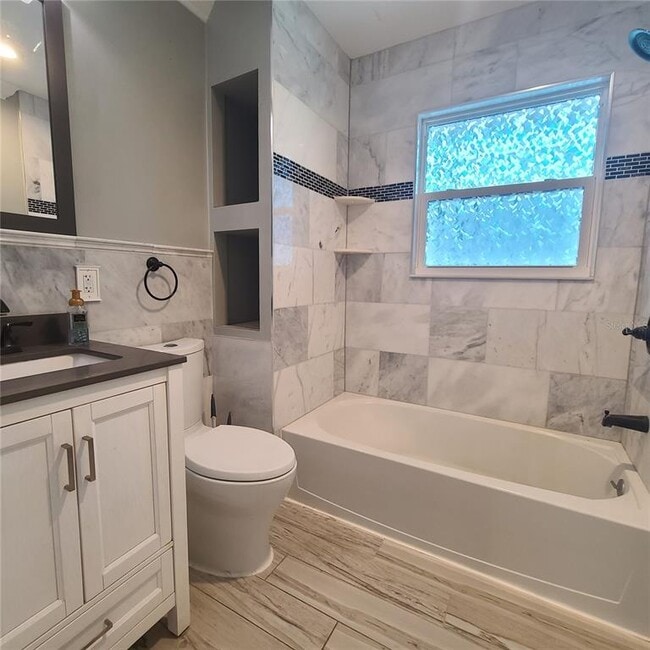 Building Photo - 3904 W Euclid Ave