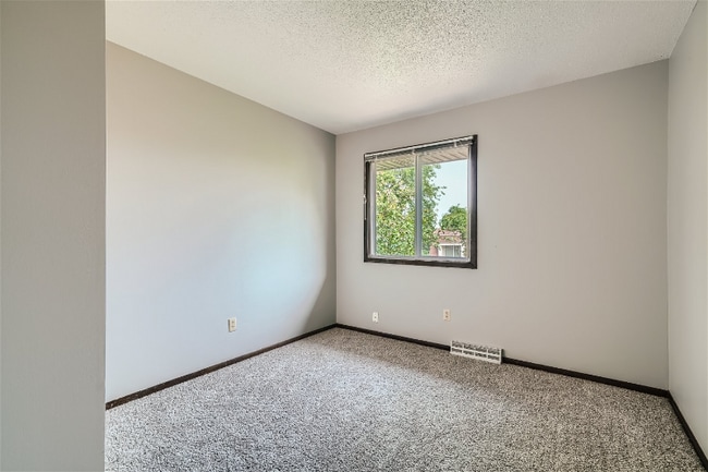 Building Photo - 2355 Mailand Ct