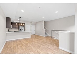 Building Photo - 120 Hennepin Ave