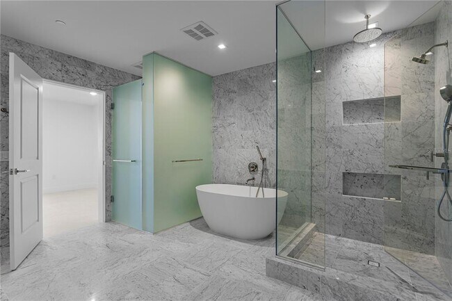 Building Photo - 3015 S Ysabella Ave