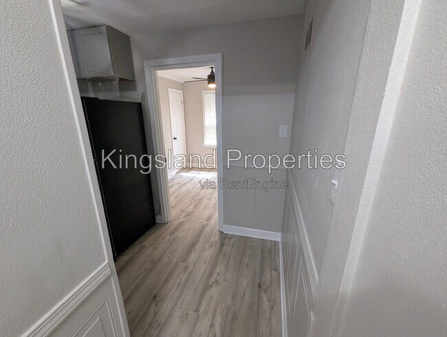 Building Photo - 1215 Danville Dr