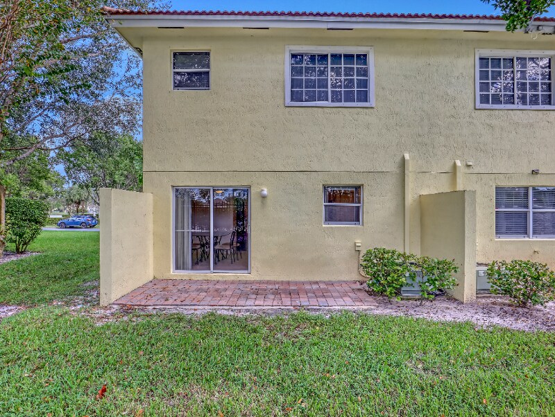 Building Photo - 681 Imperial Lake Rd