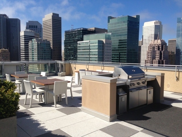 Building Photo - EPIC REA: GORGEOUS 1BD/ 1BA Condo w/ Amazing Views & Fabulous Rooftop