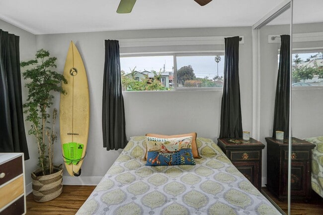 Building Photo - Adorable cottage in Ocean Beach!