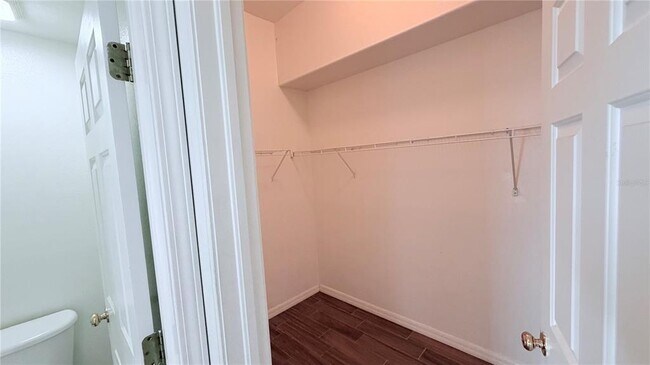 Building Photo - 31205 Bridgegate Dr