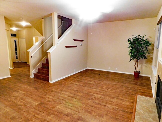 Building Photo - 165 Michaelis Rd