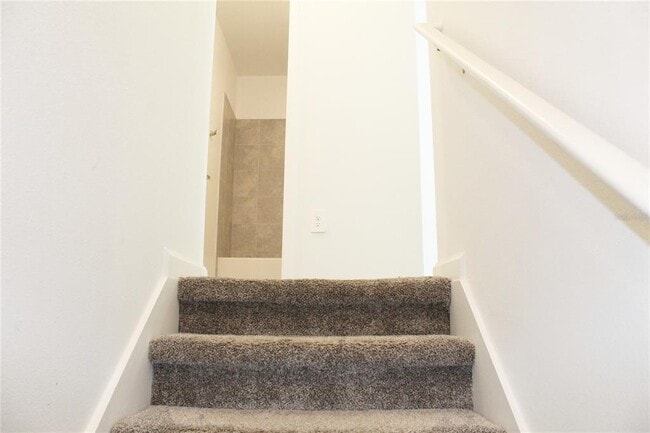 Building Photo - 7405 Stone Crk Trl