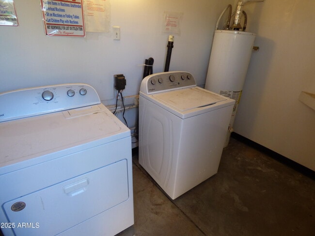 Building Photo - 1836 E Harvard St