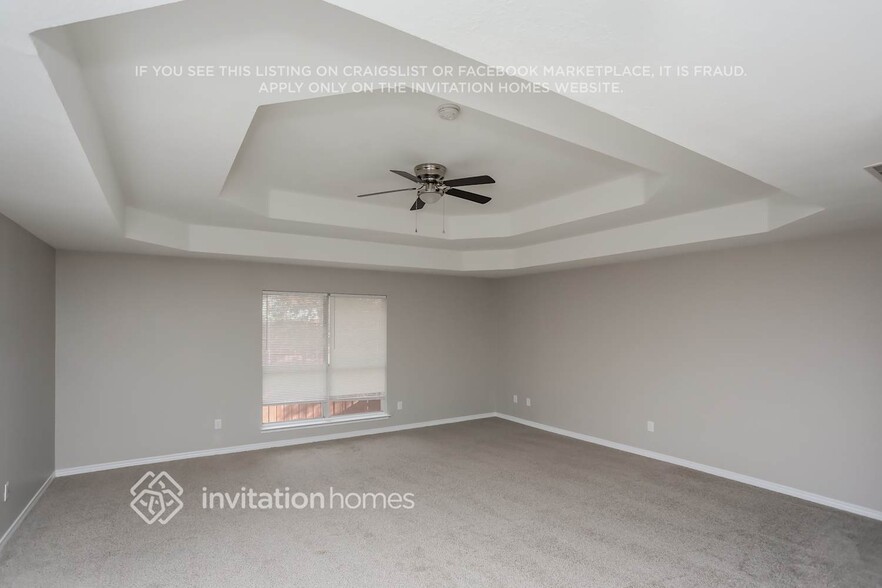 Building Photo - 2404 Manchester Dr