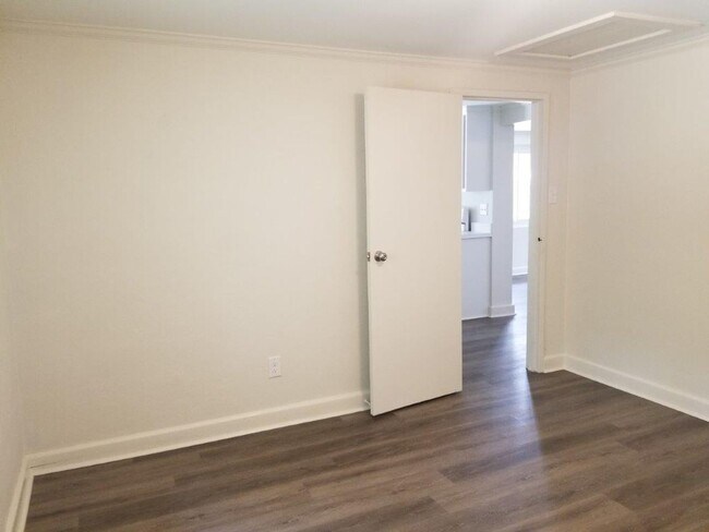 Building Photo - 1911 B Peachtree Street