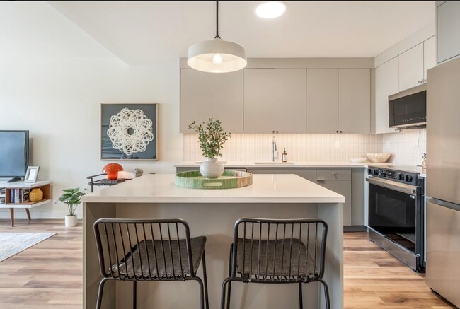 Building Photo - 873 Communipaw Ave