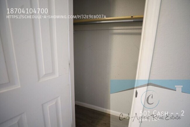 Building Photo - 501 Cash -