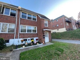Building Photo - 3220 Albemarle Ave